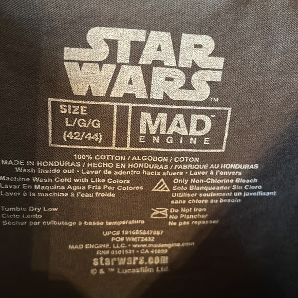 Lot of 3 brand new shirts -size Large. Mickey Mouse, Super Mario & Baby Yoda - Picture 10 of 10